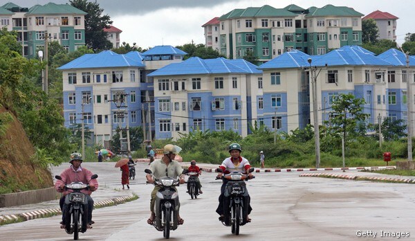 IMF Raises Myanmar Forecasts, Praises Reforms