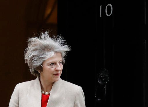 Pound Sags amid 'hard Brexit' Signals Ahead of May Speech