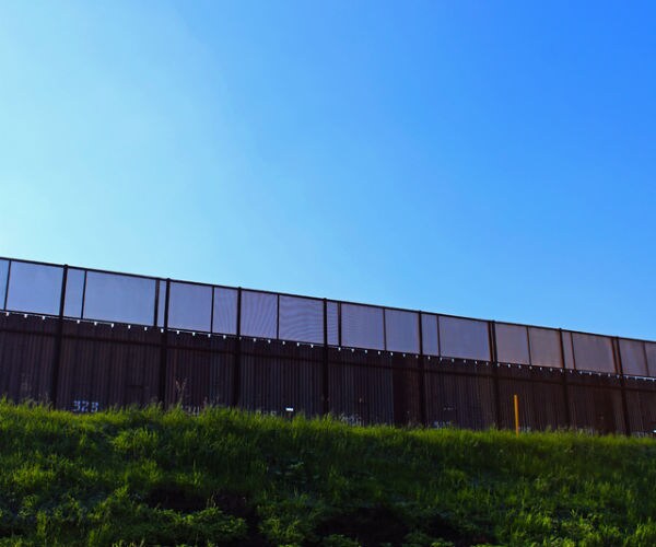 Delaying Immigration Reform Only Empowers Democrats 