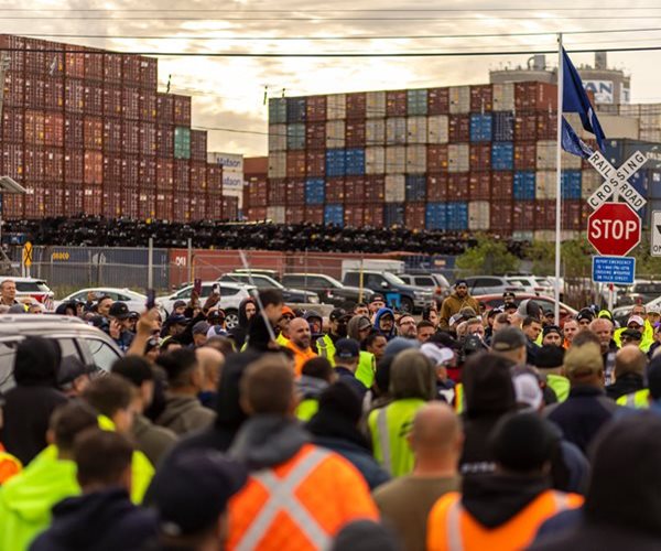 East, Gulf Coast Dockworkers, Employers Still at an Impasse