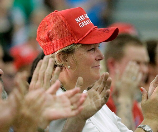 Donald Trump's Top Campaign Expense: Hats and T-shirts