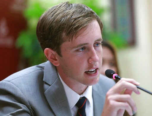 US YouTube Star in Thailand Finds Coin Stunt Falls Flat