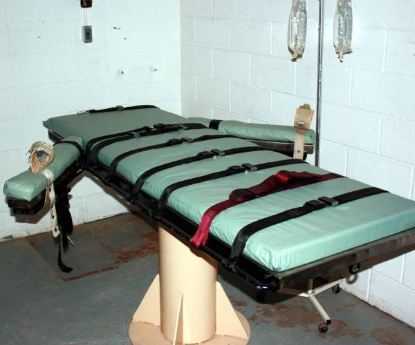 a gurney used for lethan injection