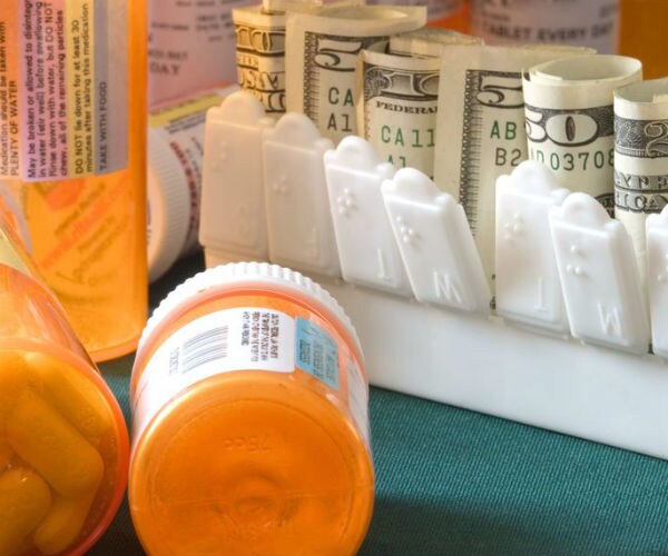 Spiraling Drug Costs Prompt Call for Major Medicare Changes