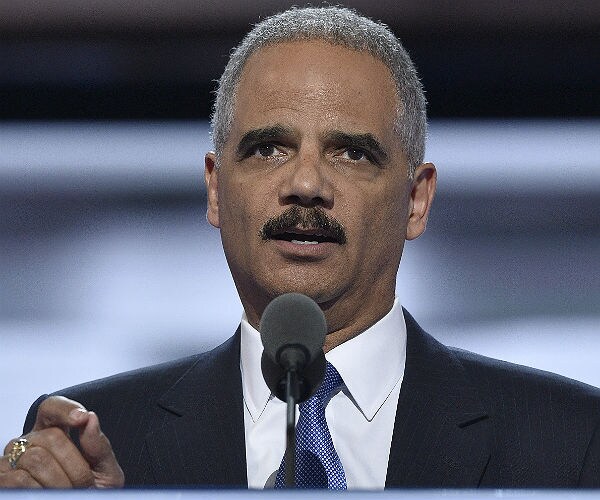 Ex-AG Holder: Trump Pardons Won't Impact Mueller Probe