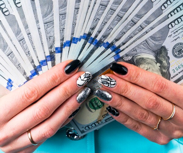 Investors Step Up Pressure on Private Credit to Hire More Women