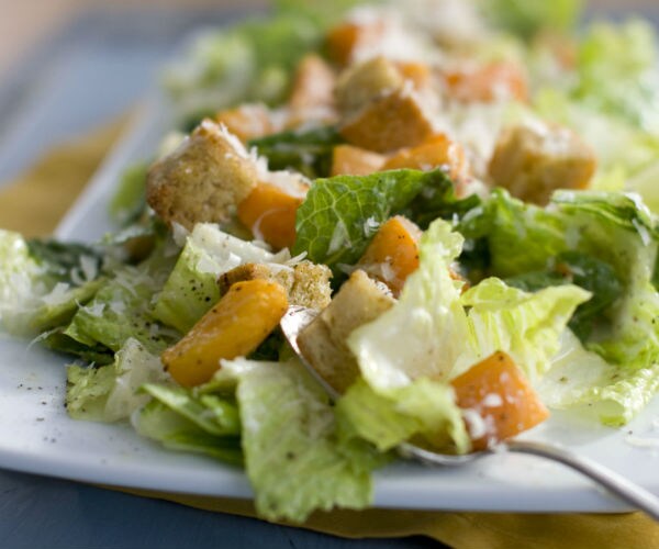 CDC Alert: Romaine Lettuce Unsafe to Eat in Any Form