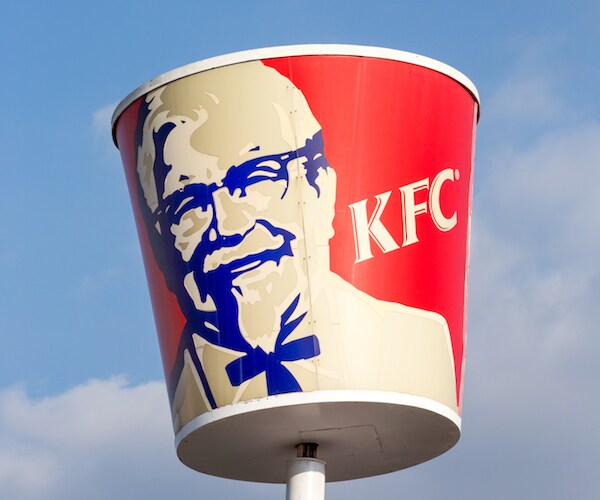 Colonel Sanders Family Rescues Him From Papa John Schnatter