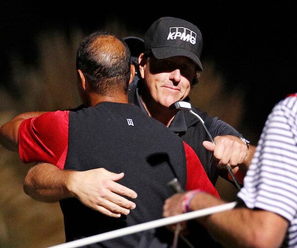 Mickelson Wins $9M Match Against Woods with Birdie on 22nd Hole