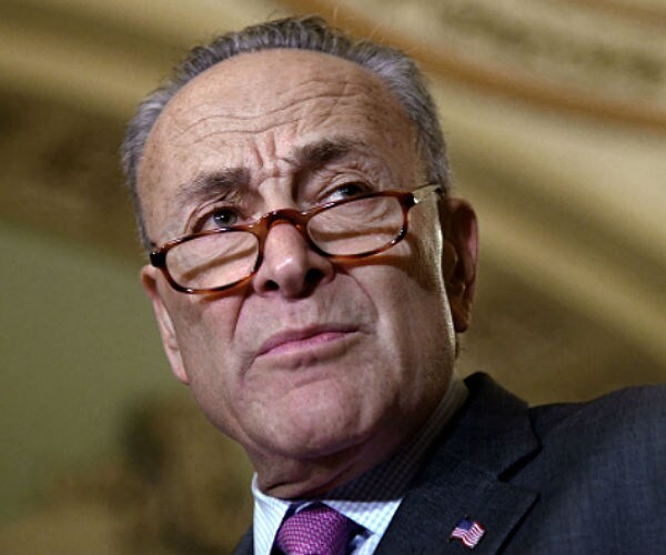 Schumer Warns Trump to Stay Away From Mueller Probe