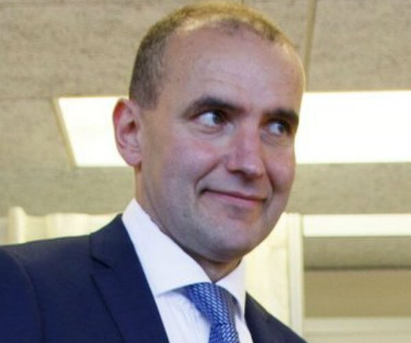 Political Novice Wins Iceland Presidency With 39 Percent of Vote