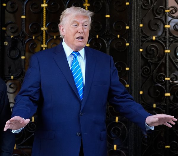 Trump Backs Tariffs Ahead of Supreme Court Decision