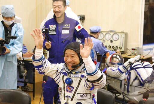 Japanese Tycoon Takes off for International Space Station