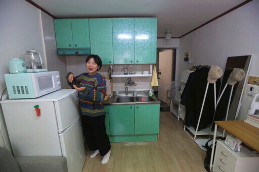 'Parasite' Shines Light on South Korean Basement Dwellers