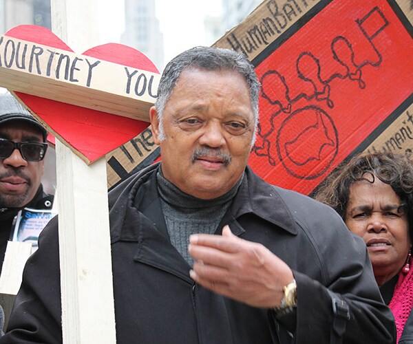 Chicago Homicides Rise as Police Forces Fall Back