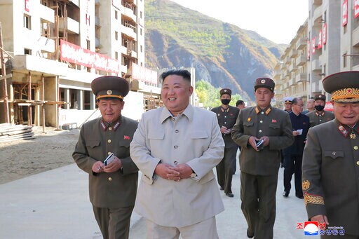 N. Korea's Kim Visit Typhoon-hit Area, Warns of 'defeatism'