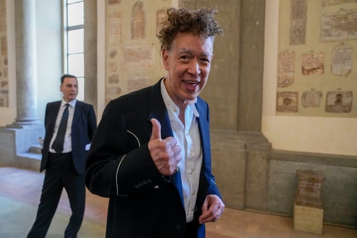 Pope Francis Invites Artists to the Sistine Chapel as the Vatican Seeks a New Cultural Dialogue