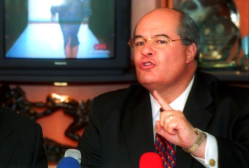 Guatemala Orders Arrest of Ex-ambassador to US in Graft Case