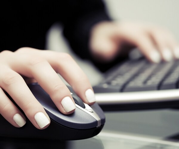 Verizon Said to Plan Online TV Package for Summer Launch 