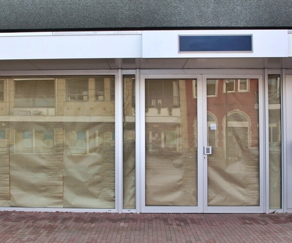 WSJ: Banks Close 1,700 Branches in Fastest Decline on Record