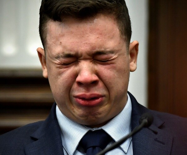 kyle rittenhouse cries on stand 