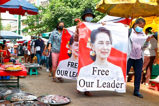 Myanmar Court Convicts Suu Kyi on More Corruption Charges