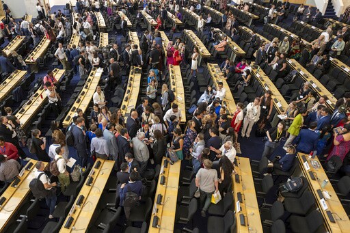 Negotiators Won't Reach an Agreement in Geneva on a Plastic Pollution Treaty