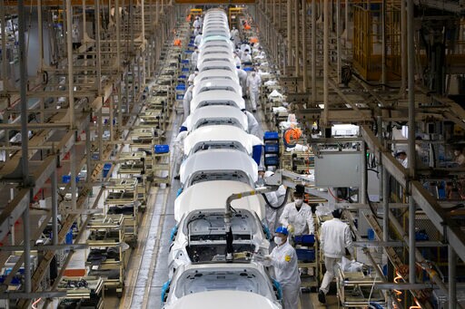 Companies Prodded to Rely Less on China, but Few Respond