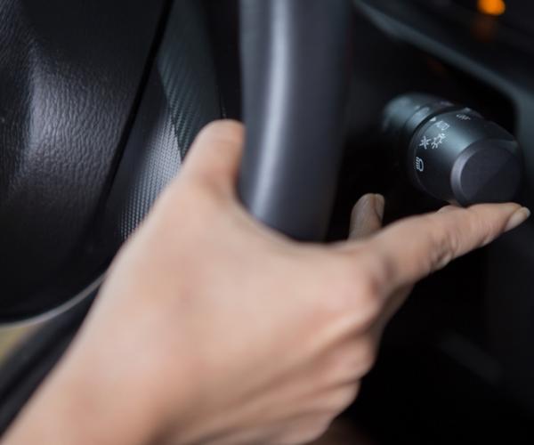 US Probes Kia Headlight Failures, GM Steering Issues