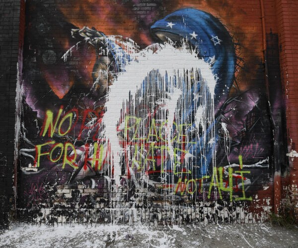 A Hateful Mural Finds a Home in Los Angeles