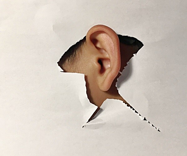 FT: Fed Joins BOE in Examining Traders' Access to Audio Feeds