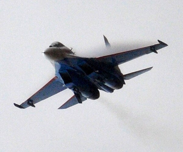 Russian Jet Buzzes US Navy Plane