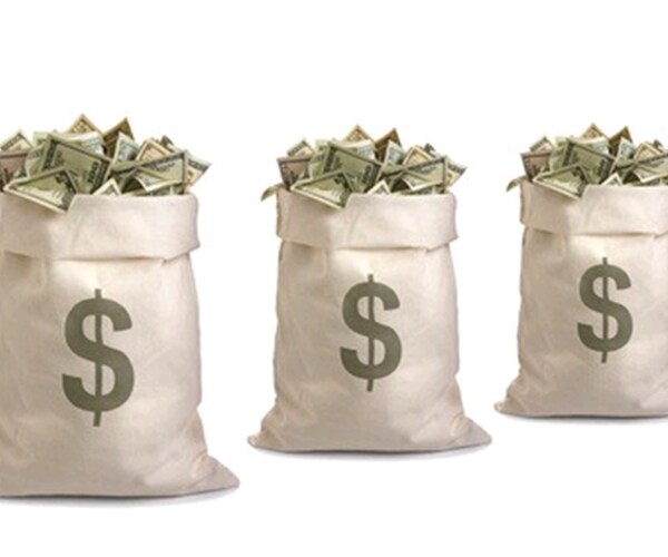 Investors Face Quagmire of Falling Earnings, Higher Rates