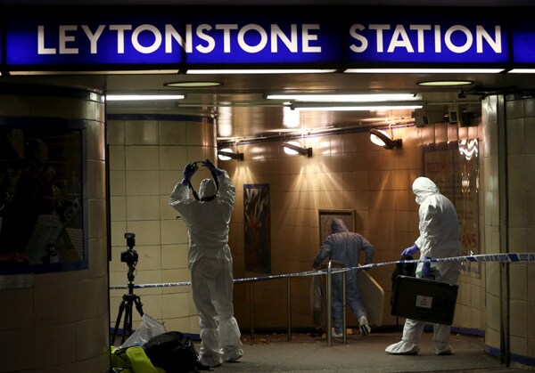 London Stabbing: Police Call It Terrorism, ISIS Images Found on Suspect