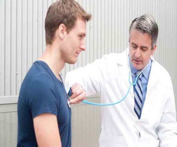 Tough Guys More Likely to Ignore Medical Symptoms