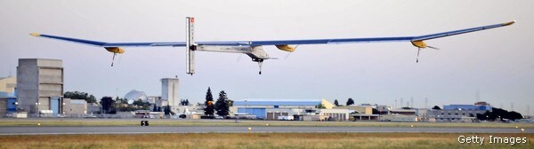 Solar Plane Lands in Arizona, 1st Leg of Major Trip