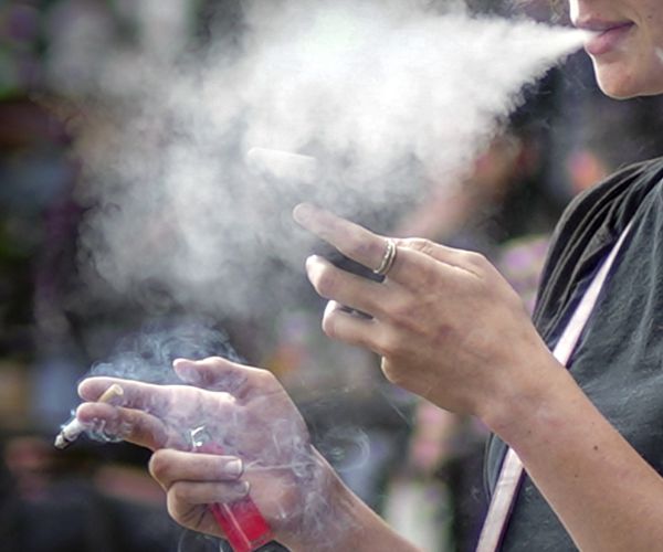 Study: Smokers Better off Quitting, Even with Weight gain