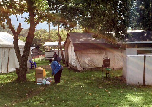 The Latest: 5-year-old with Ebola Dies in 1st Uganda Case