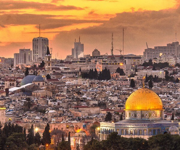 First Jerusalem-Born American Gets US Passport With 'Israel' as Birthplace