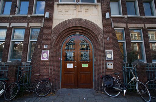 Dutch Church Holds 24/7 Service to Shield Asylum-seekers
