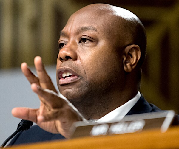 Sen. Scott Heads to Oval Office to Meet Trump on Race