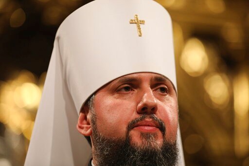 New Ukrainian Orthodox Leader Gives 1st Liturgy, Urges Unity
