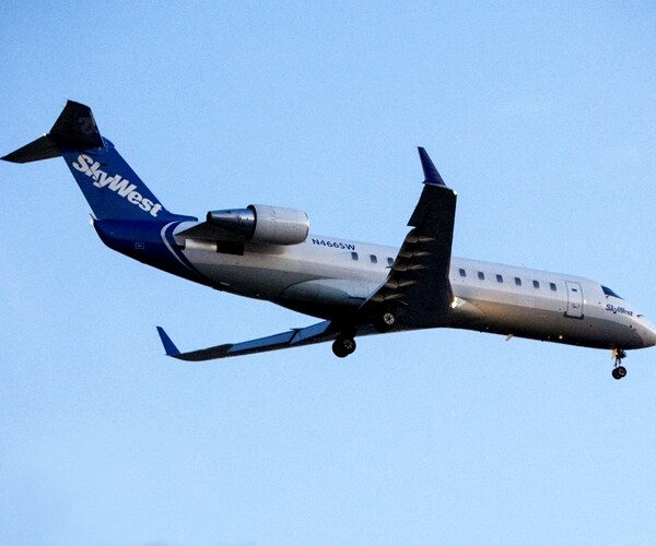 Drunk Pilot Arrested? Flyer Ejected From Delta Cockpit