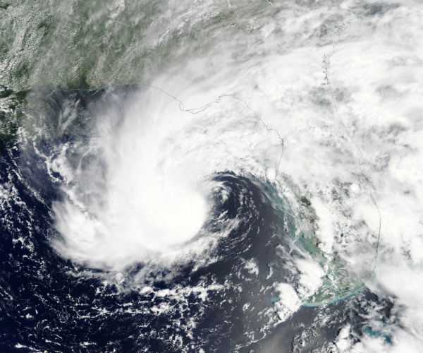 Storm Alberto Maintains Strength as It Approaches Landfall