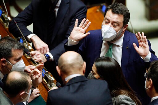 Squabbling Parties Beg Italy's President to Take 2nd Term