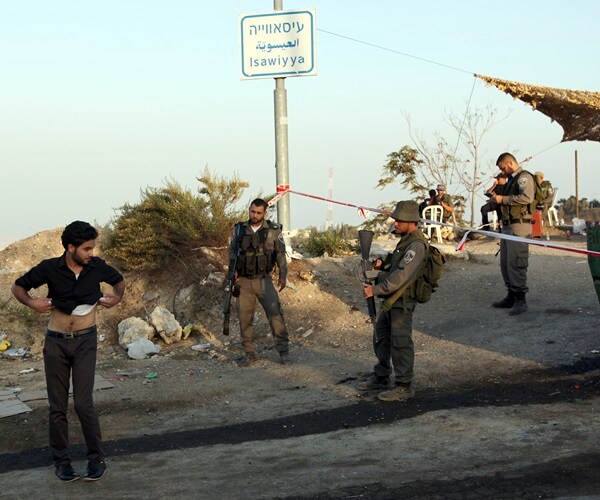 Israel Says More Knife Attacks Thwarted, Four Palestinians Dead