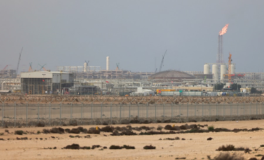 Iran Strikes Largest LNG Refinery in World With ‘Extensive Damage'