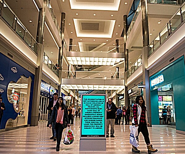 Simon Property, Taubman Resolve Takeover Spat With Lower Price