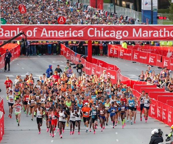 elite runners start the race at the 2019 bank of america chicago marathoh.
