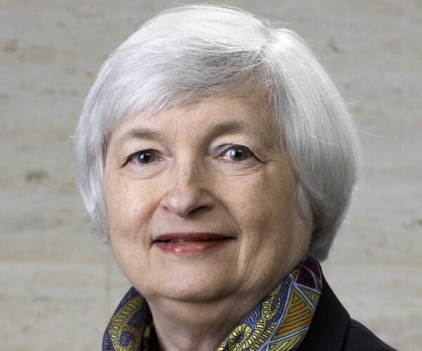 Steve Bannon Wanted Yellen to Stay Fed Chair, Calling Her 'My Girl'